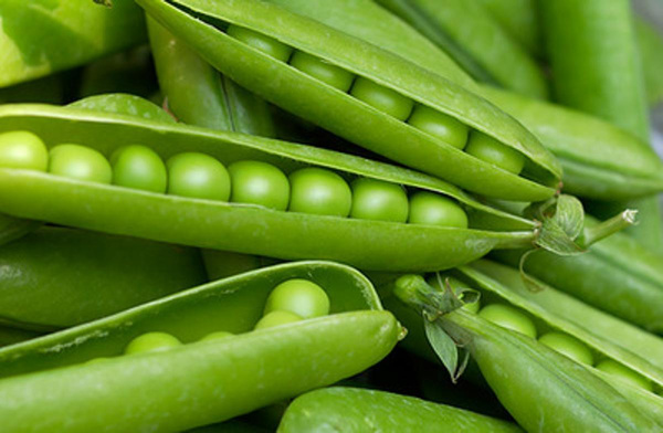 Produktfoto zu Erbsen fein in der Schote