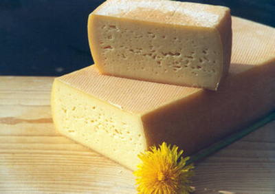 Produktfoto zu Tilsiter Käse von Heggelbach